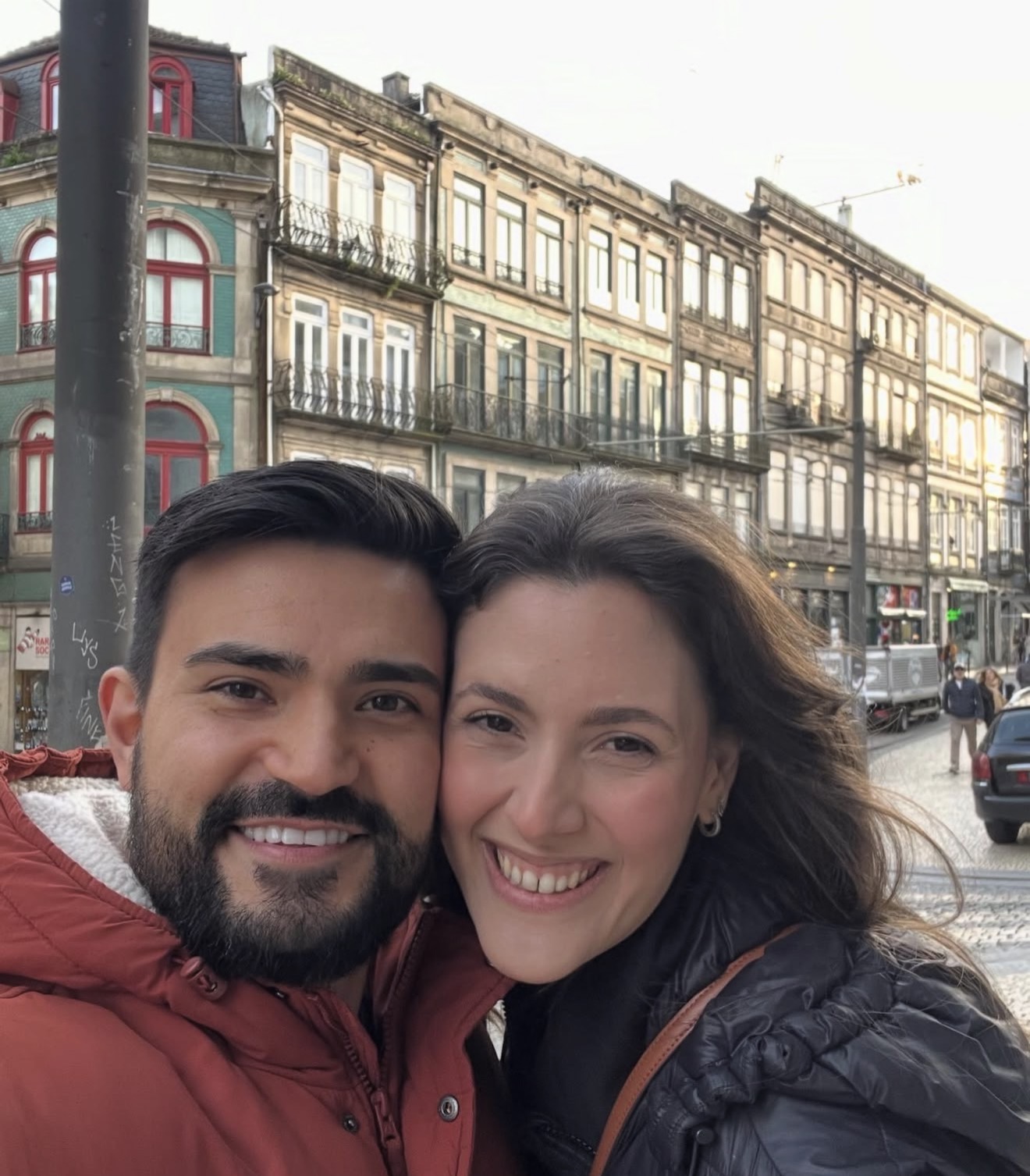 Gabi e Pedro — os fundadores da San Jones Burguer em Porto
